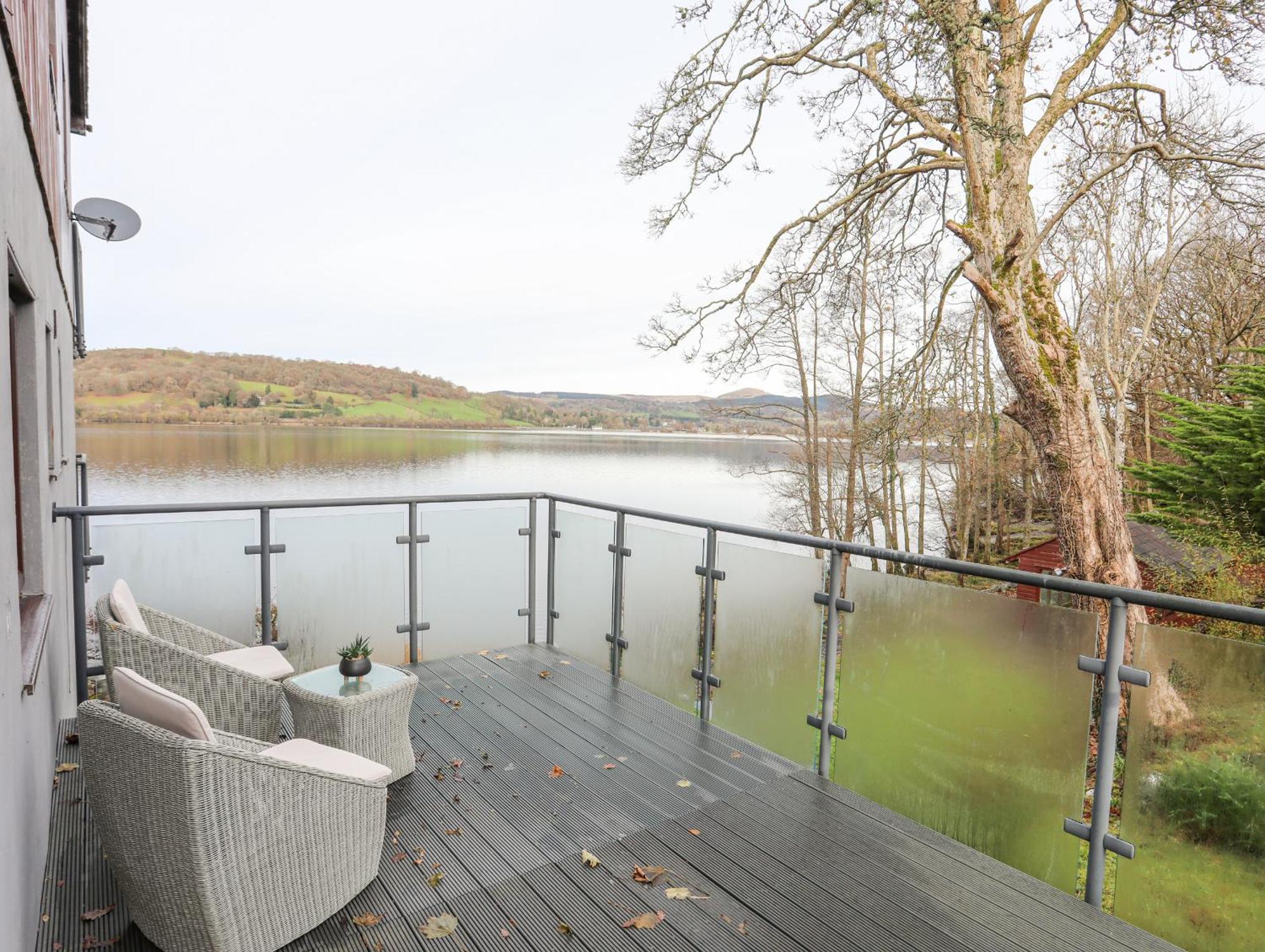 Vyrnwy Lakeside - Bala Lake 외부 사진